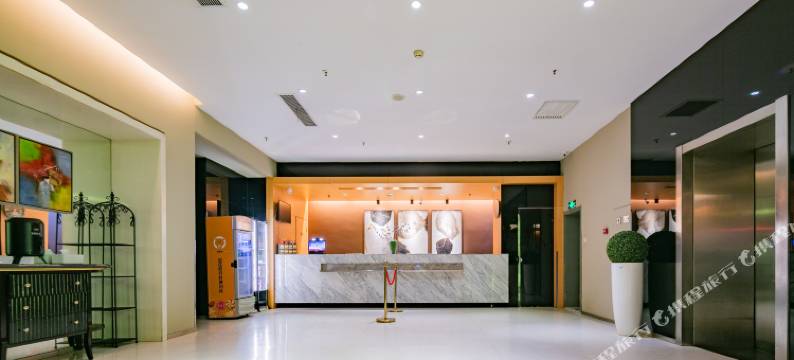 丽兹酒店(西安回民街钟楼地铁站店)图片
