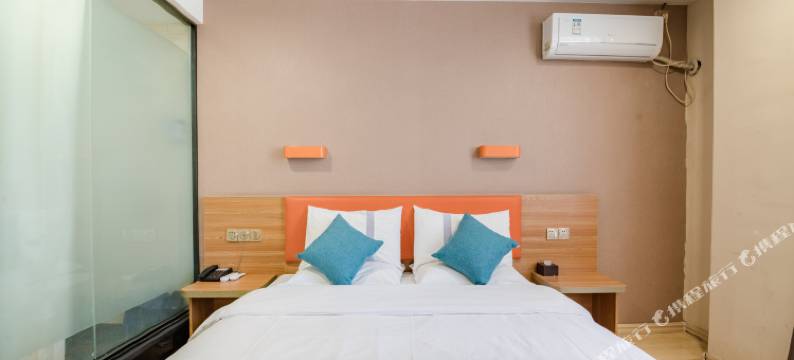 郑州逸景118连锁酒店(经开中心广场地铁站店)图片