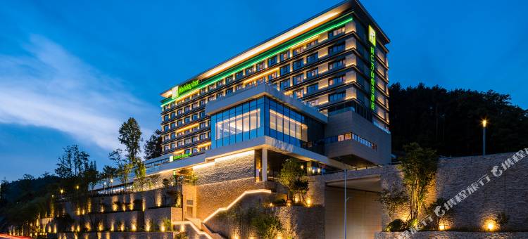 铜仁万山假日酒店图片