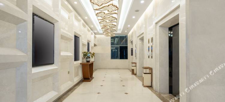 昆明铭春花园温泉度假酒店(昆明学院富康城购物中心店)图片