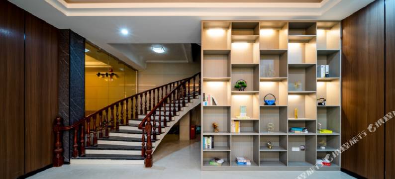 荣盛酒店(鹏泰广场店)图片