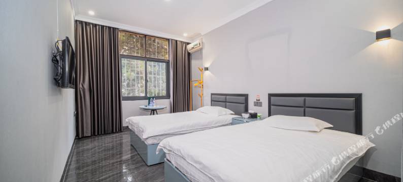 凤凰电竞酒店(仙游汽车站店)图片