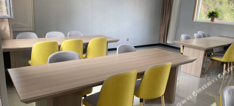 平定怡客艺术酒店图片