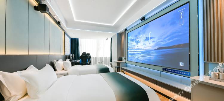 叶与晨电竞电影酒店(石家庄铁道大学义堂地铁站店)图片