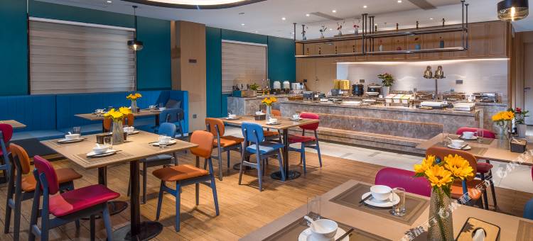 白玉兰酒店(沛县领创国际广场南环路店)图片