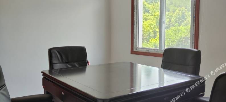 月亮湖畔度假庄园图片