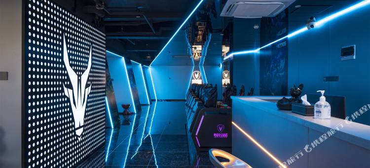 粤塔TOP PLAY电竞酒店(南宁朝阳广场师范大学店)图片