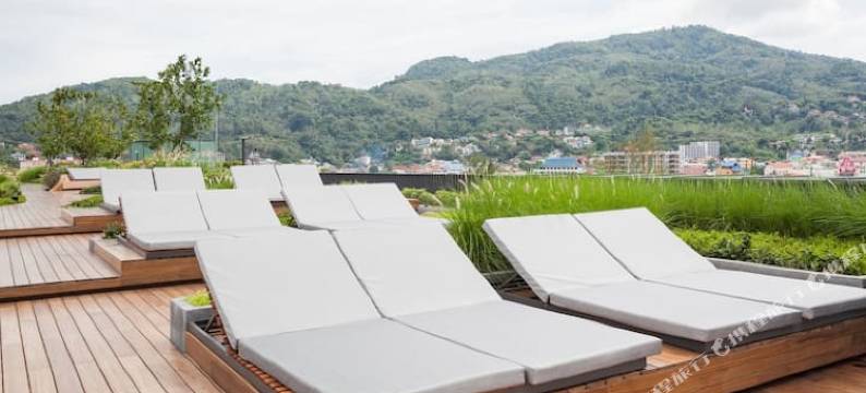 The Deck Patong图片