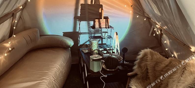 普兰云上民宿图片