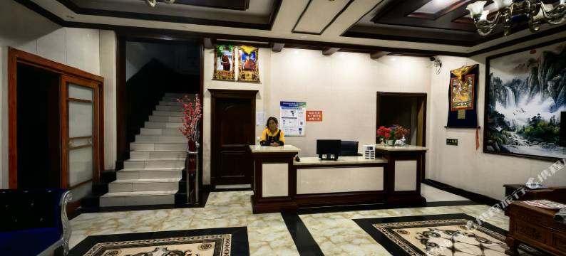 新龙雪域康巴红酒店图片