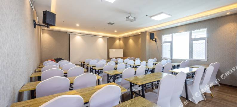 漫哈顿轻居酒店(兰州新区中川机场T3航站楼店)图片