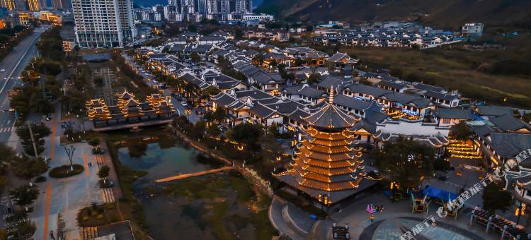 雅美途酒店(靖西绣球大道锦绣古镇店)图片