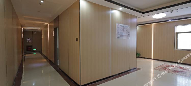 深圳鑫云天酒店(宝安机场固戍地铁站店)图片