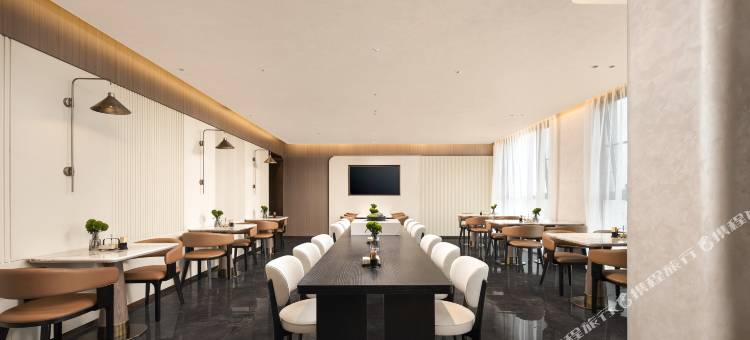 安阳万达广场光明路亚朵酒店图片