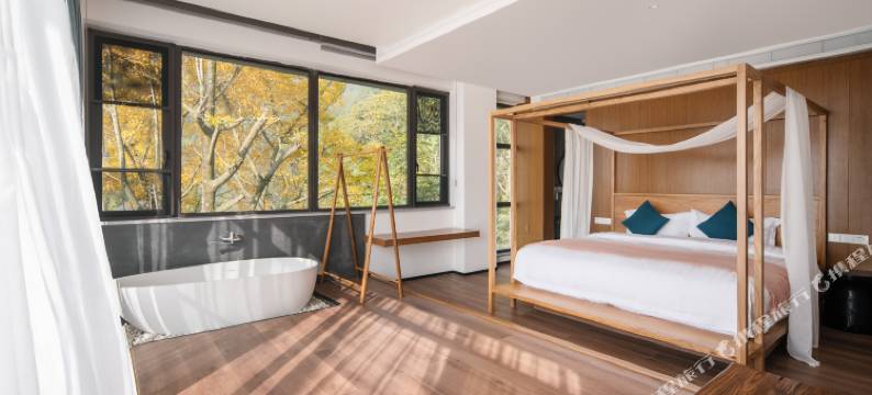 青城山十里山境私汤温泉度假酒店(都江堰店)图片