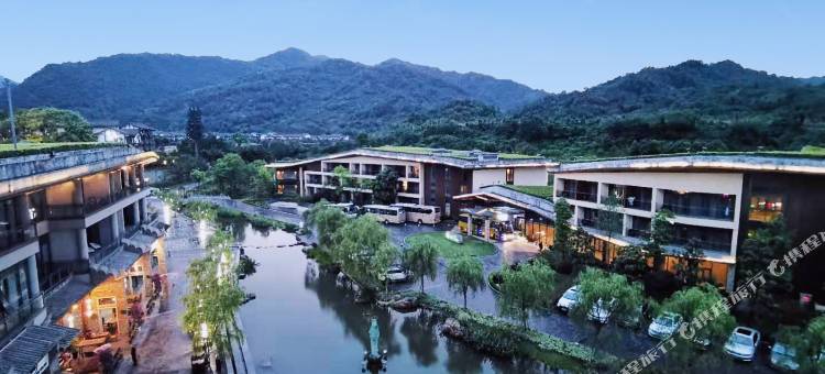 花间观山月酒店(峨眉山景区店)图片