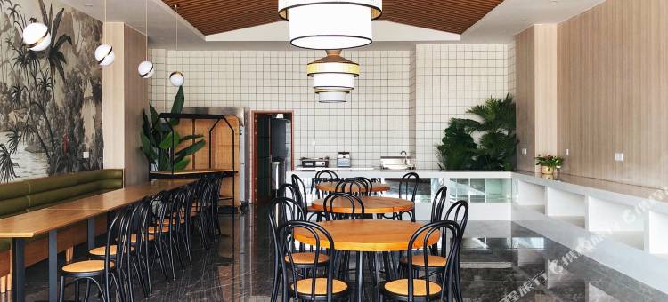 防城港龙运达大酒店(中央海洋公园店)图片