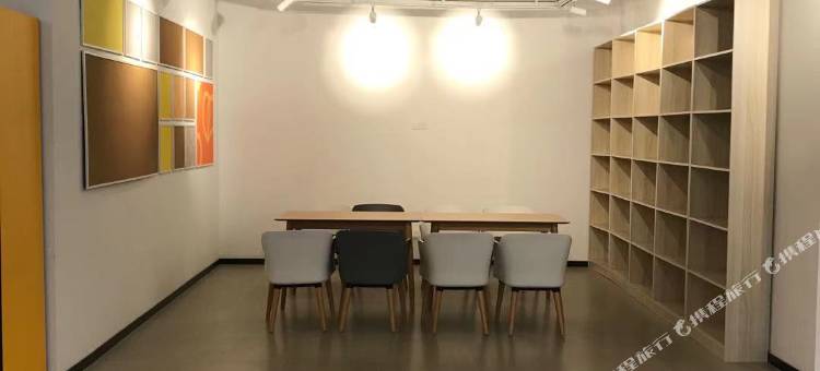 布丁严选酒店(南京鼓楼玄武湖玄武门地铁站店)图片