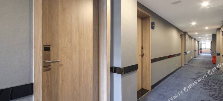 7天优品酒店(武汉关山大道大学园路店)图片