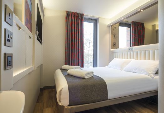 Point A Hotel London Canary Wharf Hotel Overview