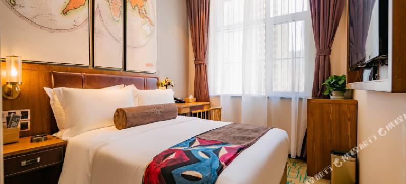 喆一菲酒店(西宁荣豪花园店)图片