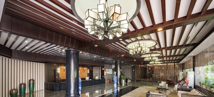 峨眉山鸿坤酒店(峨眉高铁站旅游博览交易中心店)图片