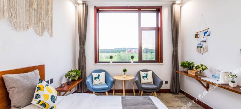 塞罕坝原野小驻图片