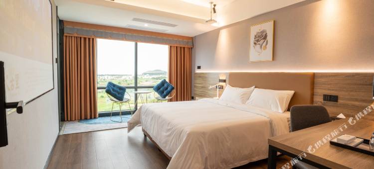 海云天海景公寓(东海岛店)图片