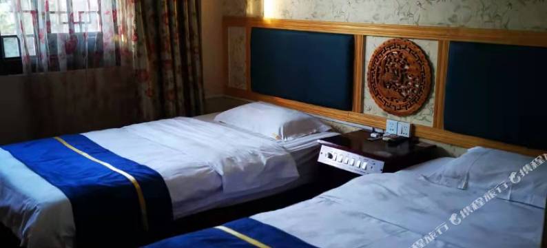 蓝溪阁酒店(楚雄彝人古镇店)图片