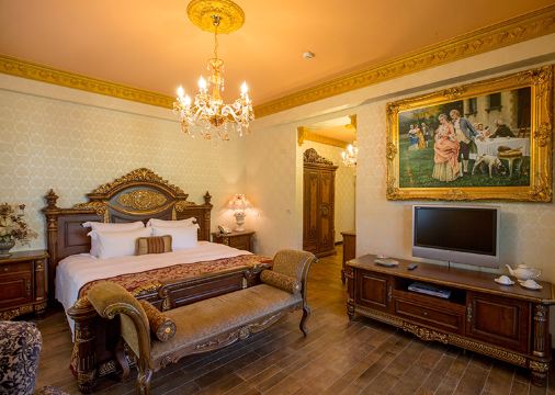 Victoria Castel Hotel Overview