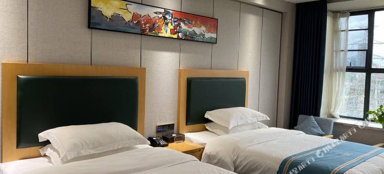 钟山泊美酒店(钟山西站店)图片