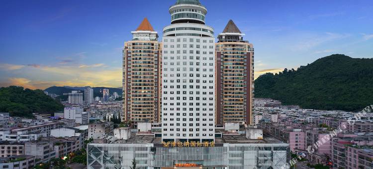 维也纳国际酒店(兴义万峰林机场坪东广场店)图片