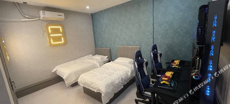 富裕火狼电竞酒店图片
