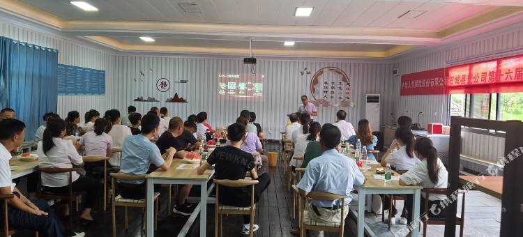 十里红杜鹃农庄(八卦脑景区店)图片
