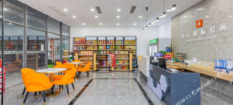云季不凡公寓(佛山长鹿农庄银钻广场店)图片