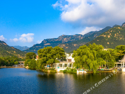 花筑奢·泰山水岸青柳民宿(桃花峪店)