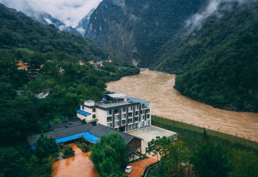 Gongshan one courtyard health care resort Over view