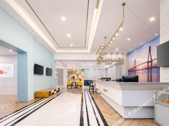 白玉兰酒店(琼海万泉河环球春天广场店)