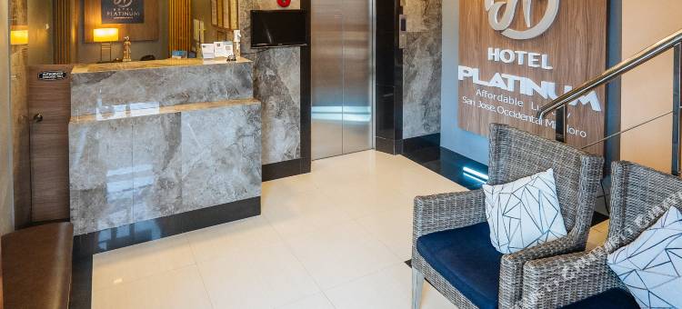 红多兹@民都洛西方白金酒店(RedDoorz Plus @ Hotel Platinum Occidental Mindoro)图片
