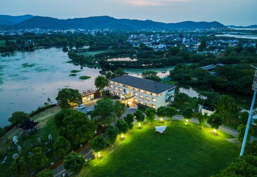 Suzhou Huguang Mountain House Hotel (Xishan Island Happy Farm) Hotel Overview