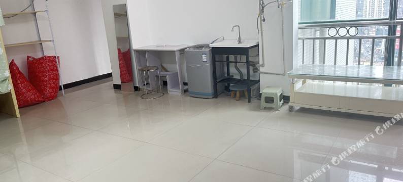 重庆柒月青年旅舍(观音桥步行街店)图片