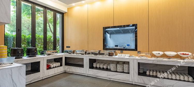 佛山丽呈睿轩酒店(顺德顺峰山公园店)图片