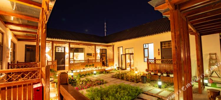 和谷里民宿(特克斯八卦城店)图片