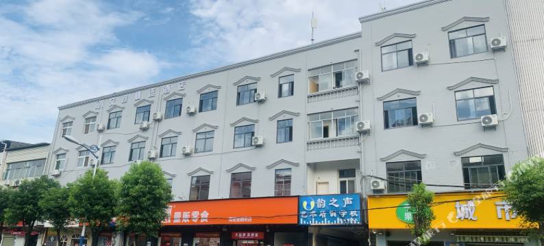 艾雅精选酒店(武汉阳逻广场店)图片