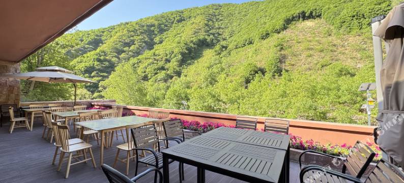 内丘涧石居宿集图片