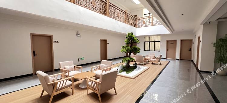 隆塘扎禧酒店图片