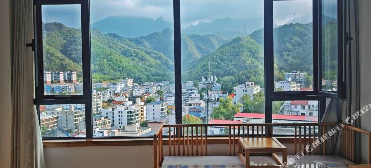 懒云窝民宿(洛阳栾川老君山景区店)图片