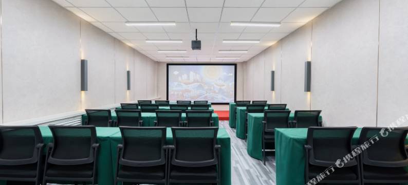 百世昌诚和酒店(国际大巴扎幸福路店)图片