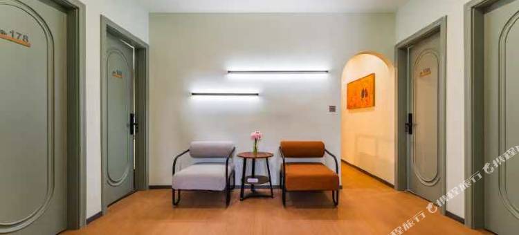 乐山月舍·Luxury轻奢|月畔闲居·DesiGner美宿(苏稽古镇店)图片