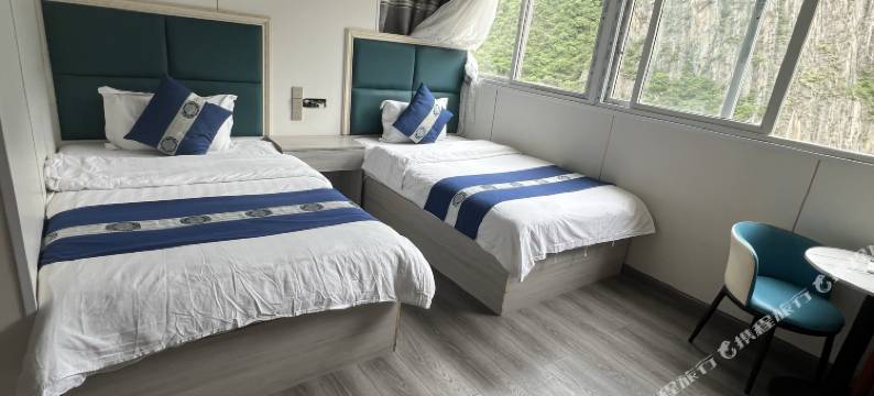 雅江峡谷观景商务民宿图片